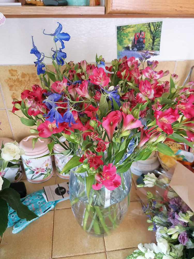 Flower designs Cheadle